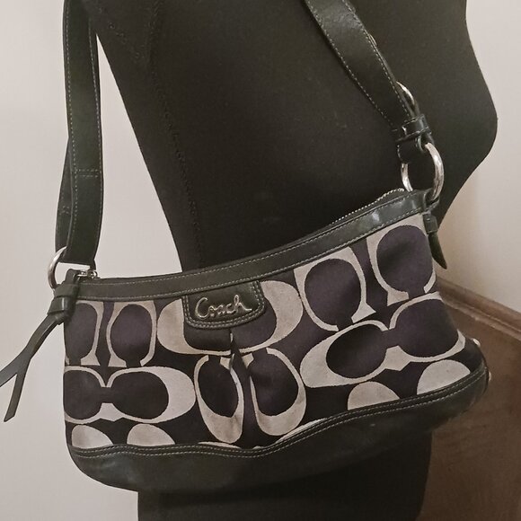 Great Condition Coach Shoulder Bag - Picture 1 of 5
